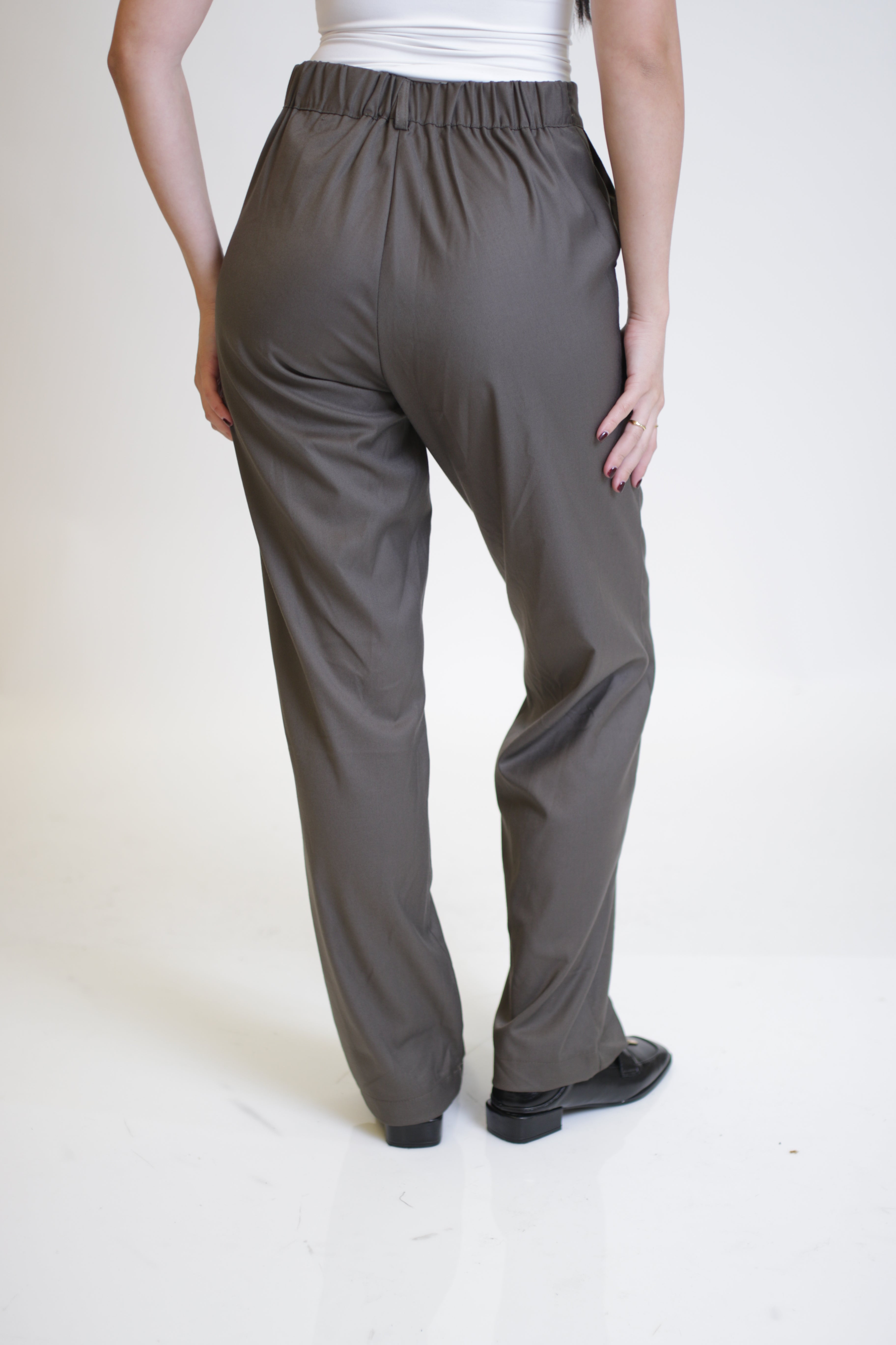 מכנסי בלו סקיי